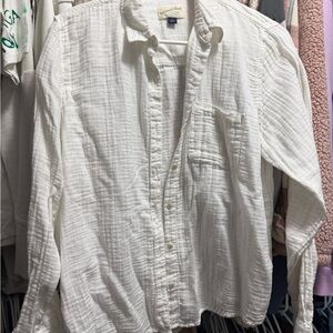 Universal Thread White Textured Button-Up Shirt
